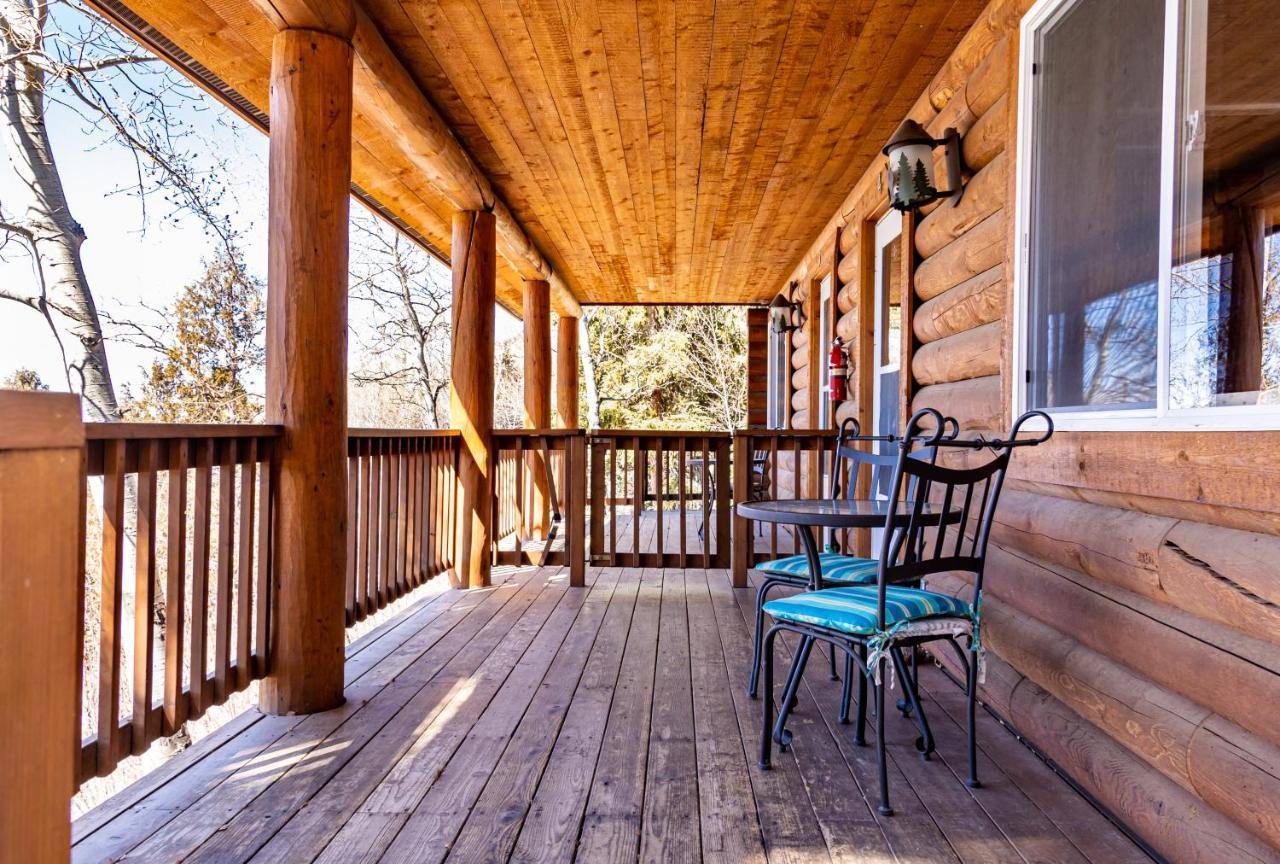 Half Moon Lake Lodge Pinedale Bagian luar foto