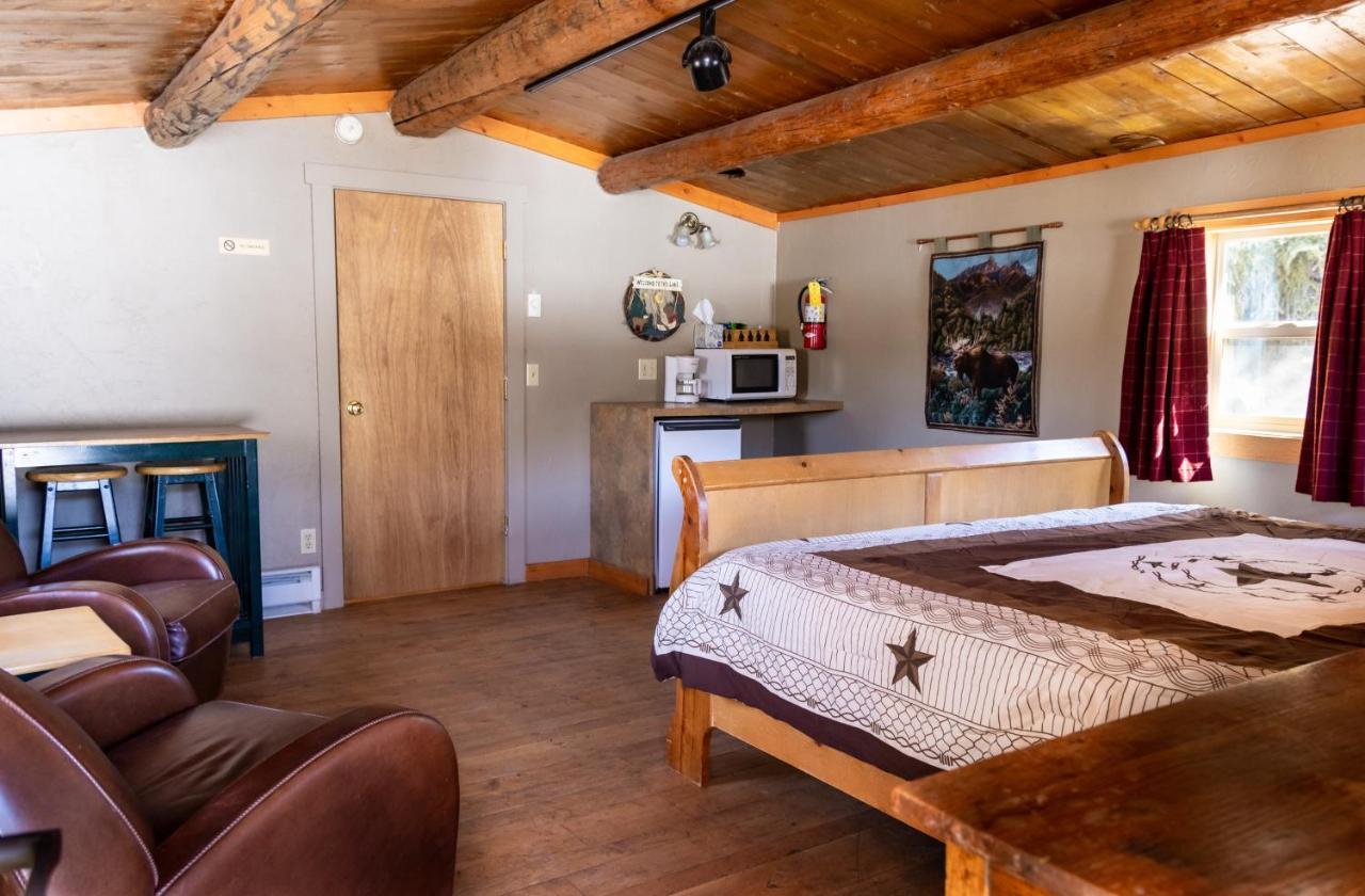 Half Moon Lake Lodge Pinedale Bagian luar foto